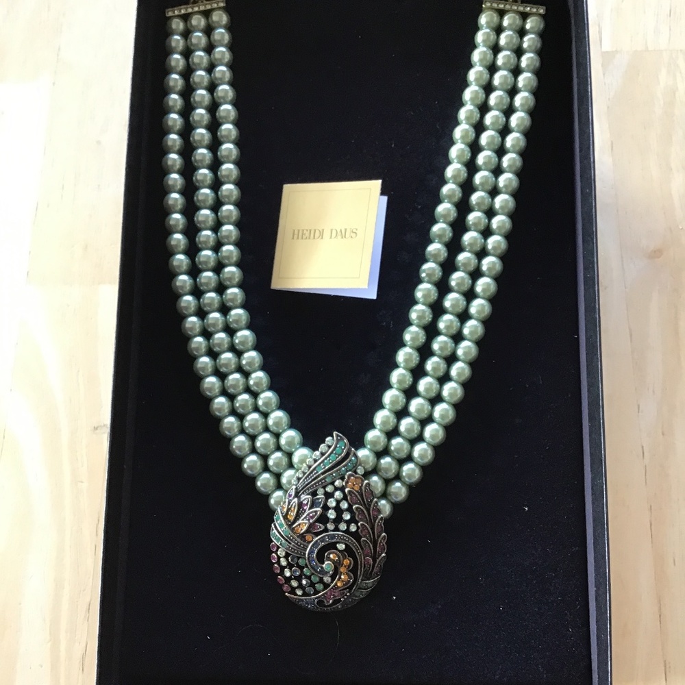 Heidi Daus TEARED TAPESTRY 3 Strand NECKLACE Paisley